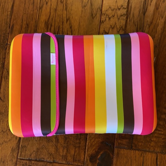 Macbeth computer storage bag.  Reversible.  15 1/2” x 11 1/2” - Picture 4 of 6